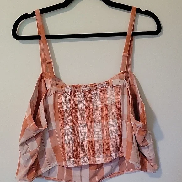 Torrid Pink And White Plaid Seersucker Sleeveless Bralette - Picture 4 of 8